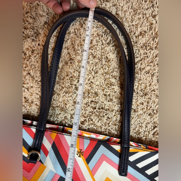 Tory Burch EUC Large Tote - Picture 14 of 17